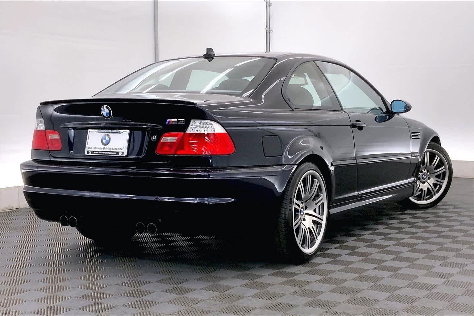 Thumbnail: 2004 BMW M3 - 21
