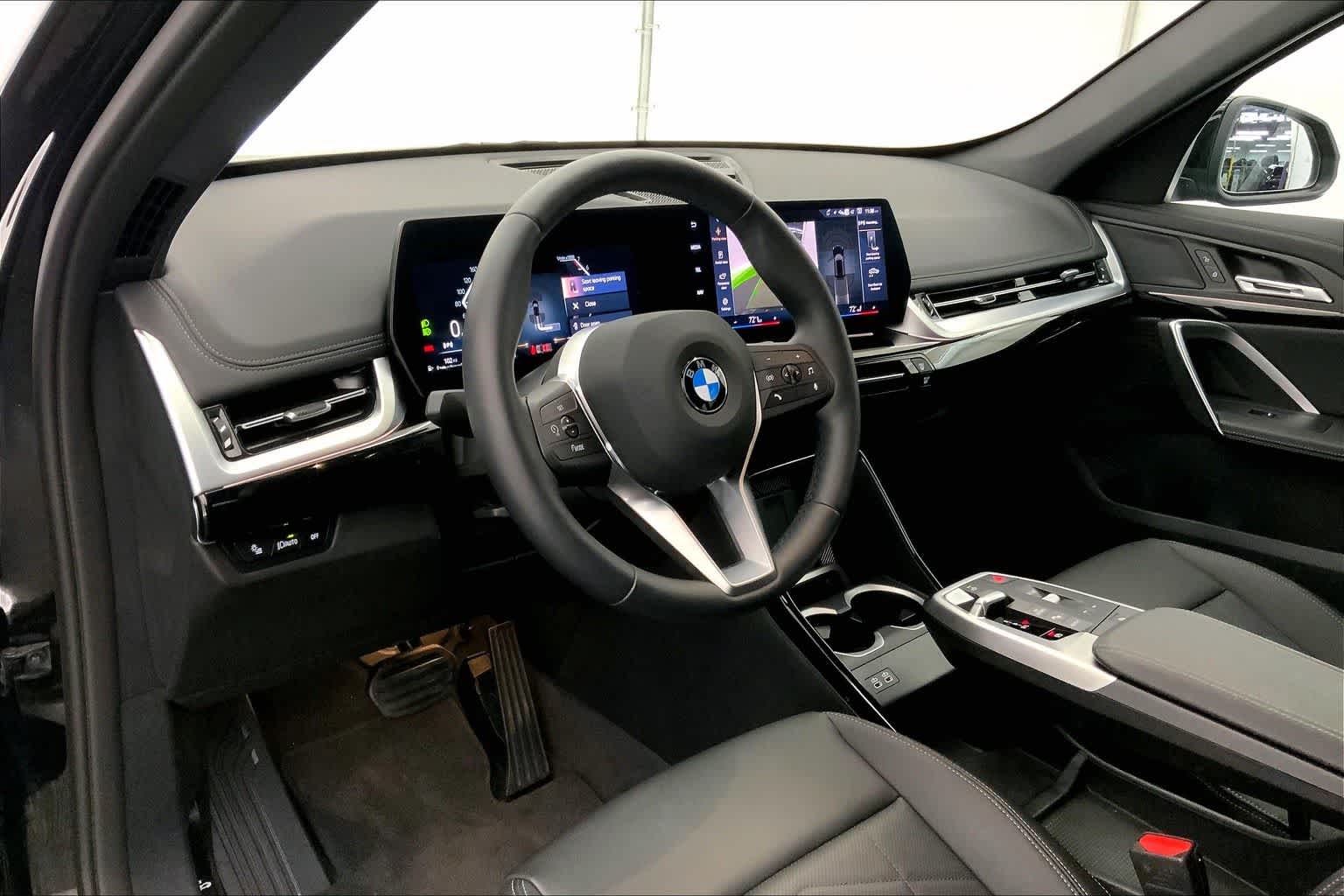 Thumbnail: 2025 BMW X1 - 2