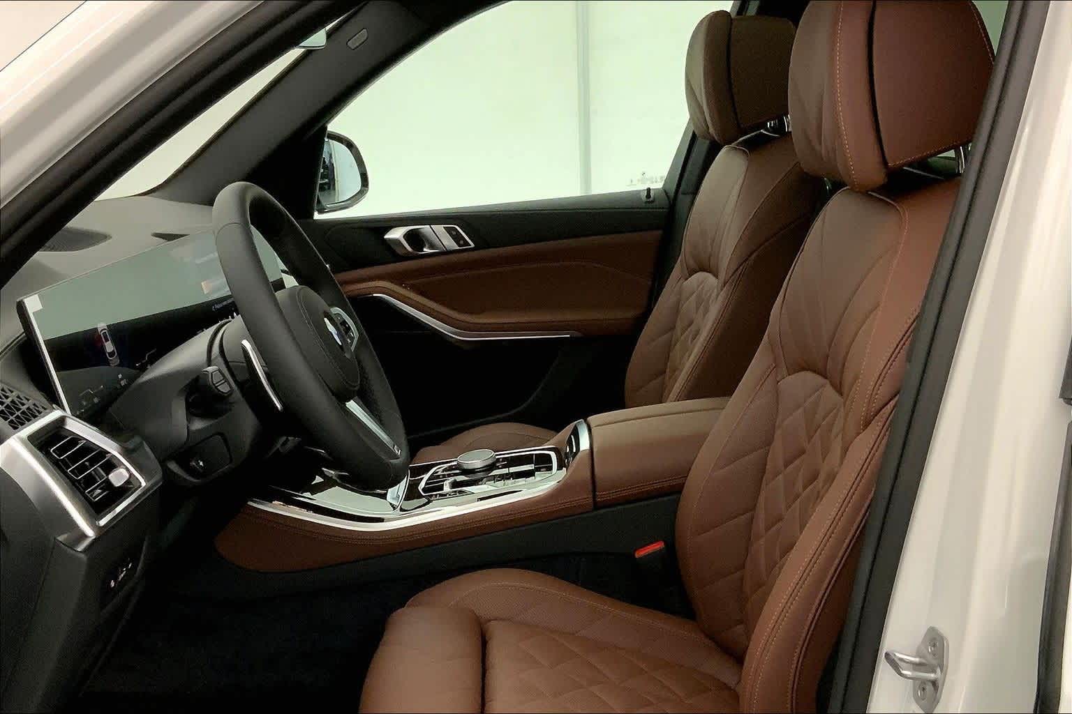 Thumbnail: 2026 BMW X5 - 11