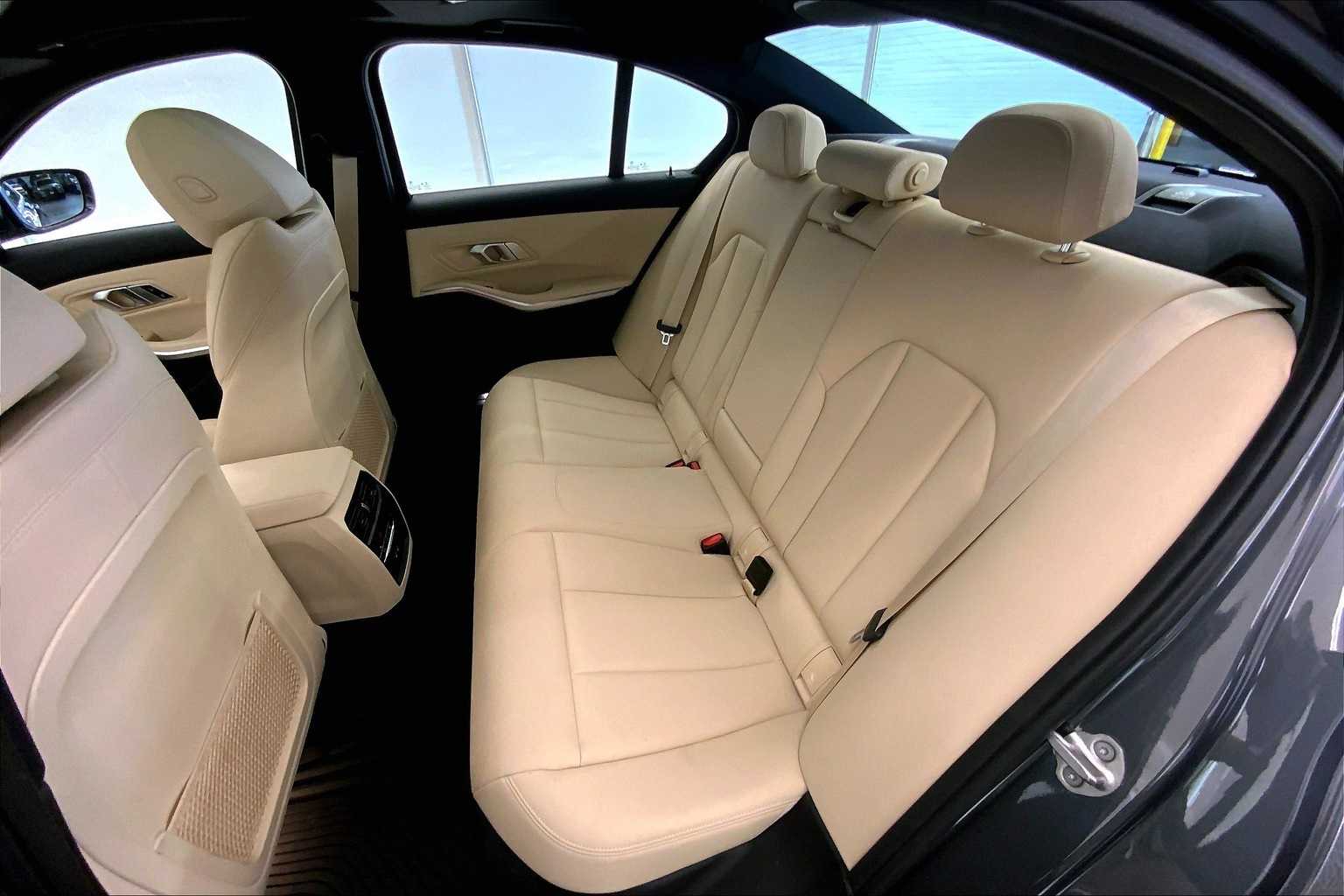 Thumbnail: 2021 BMW 3 Series - 29