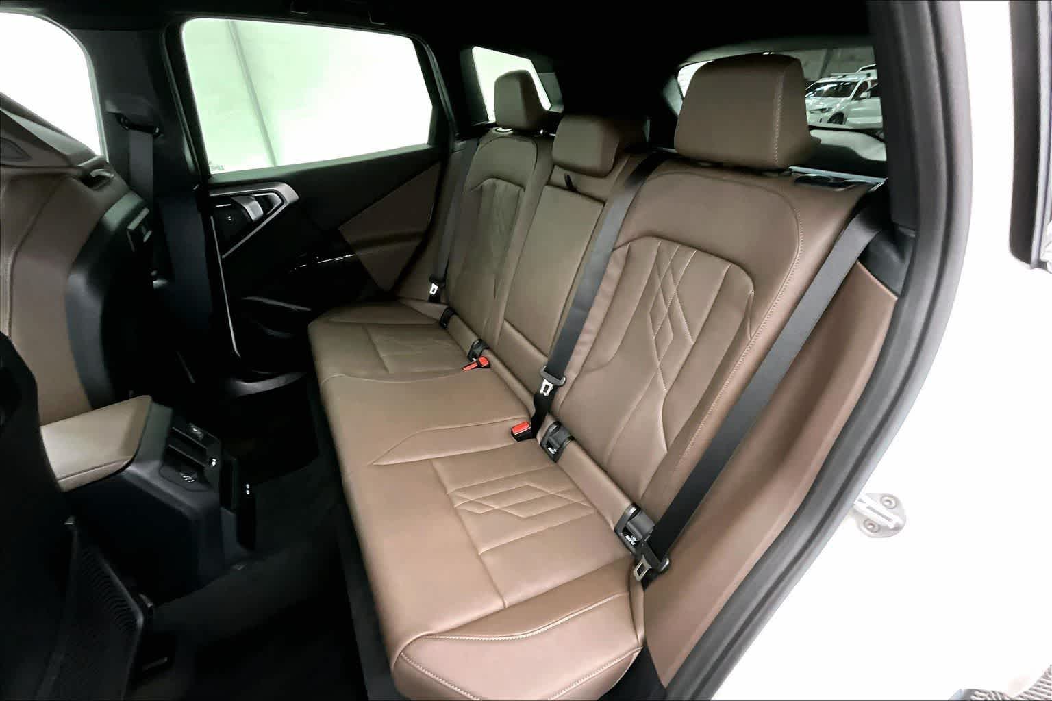 Thumbnail: 2026 BMW X3 - 13