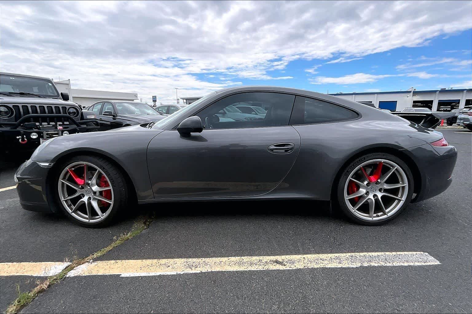 Thumbnail: 2013 Porsche 911 - 3