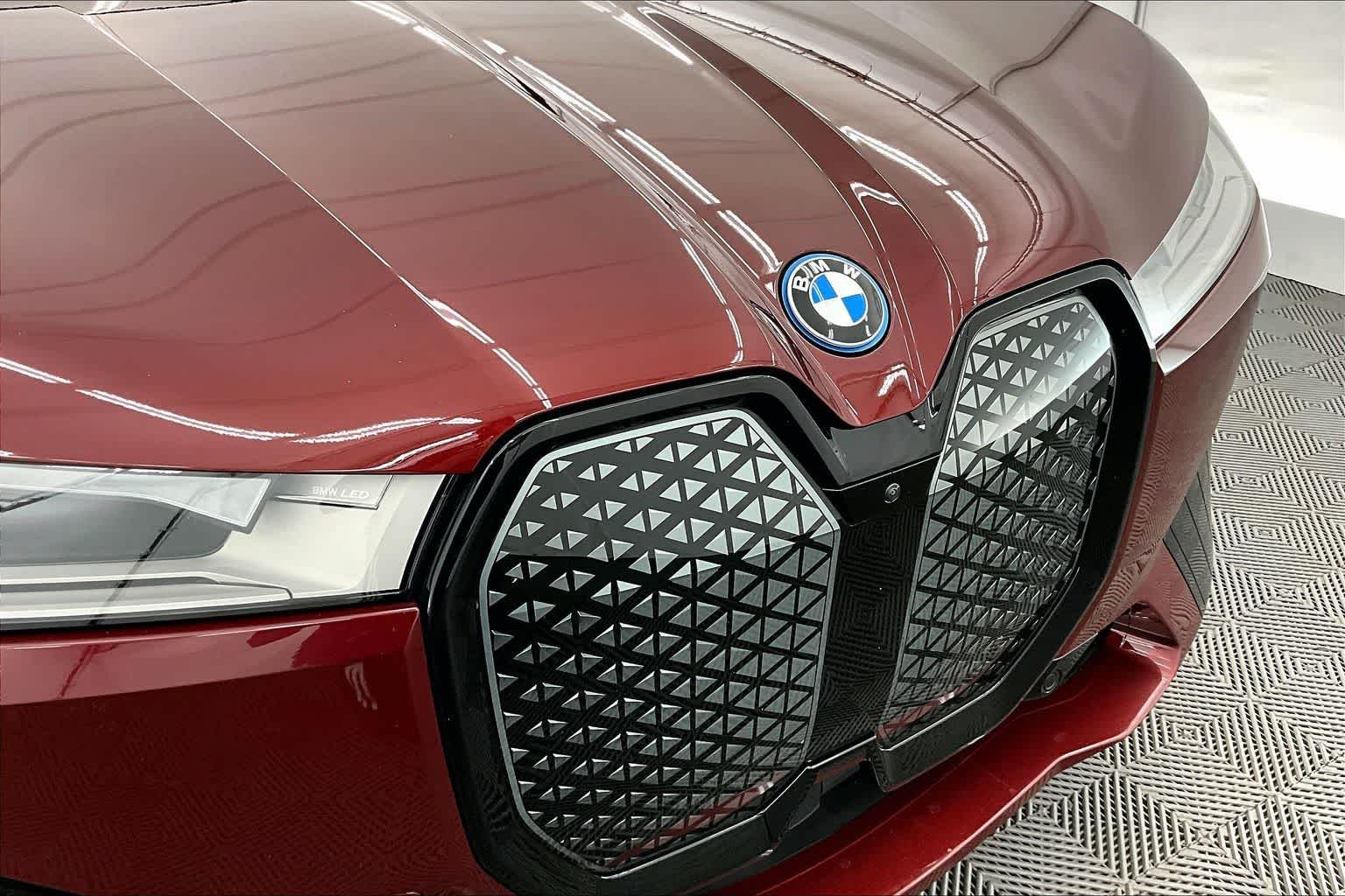 Thumbnail: 2024 BMW iX - 32