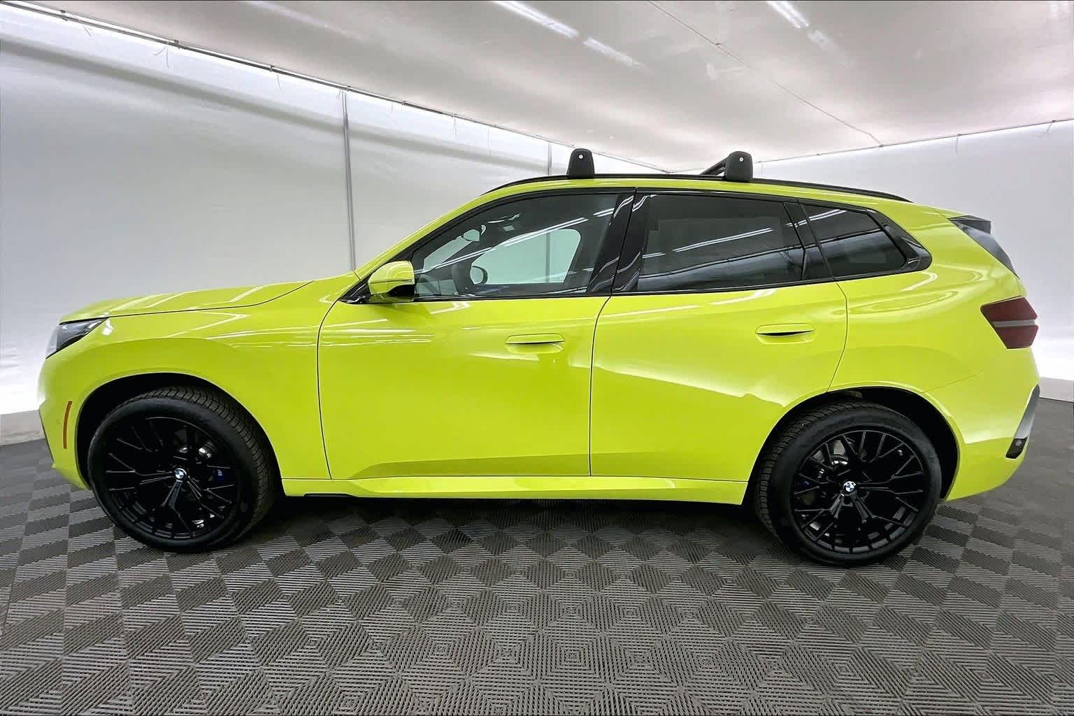 Thumbnail: 2025 BMW X3 - 3