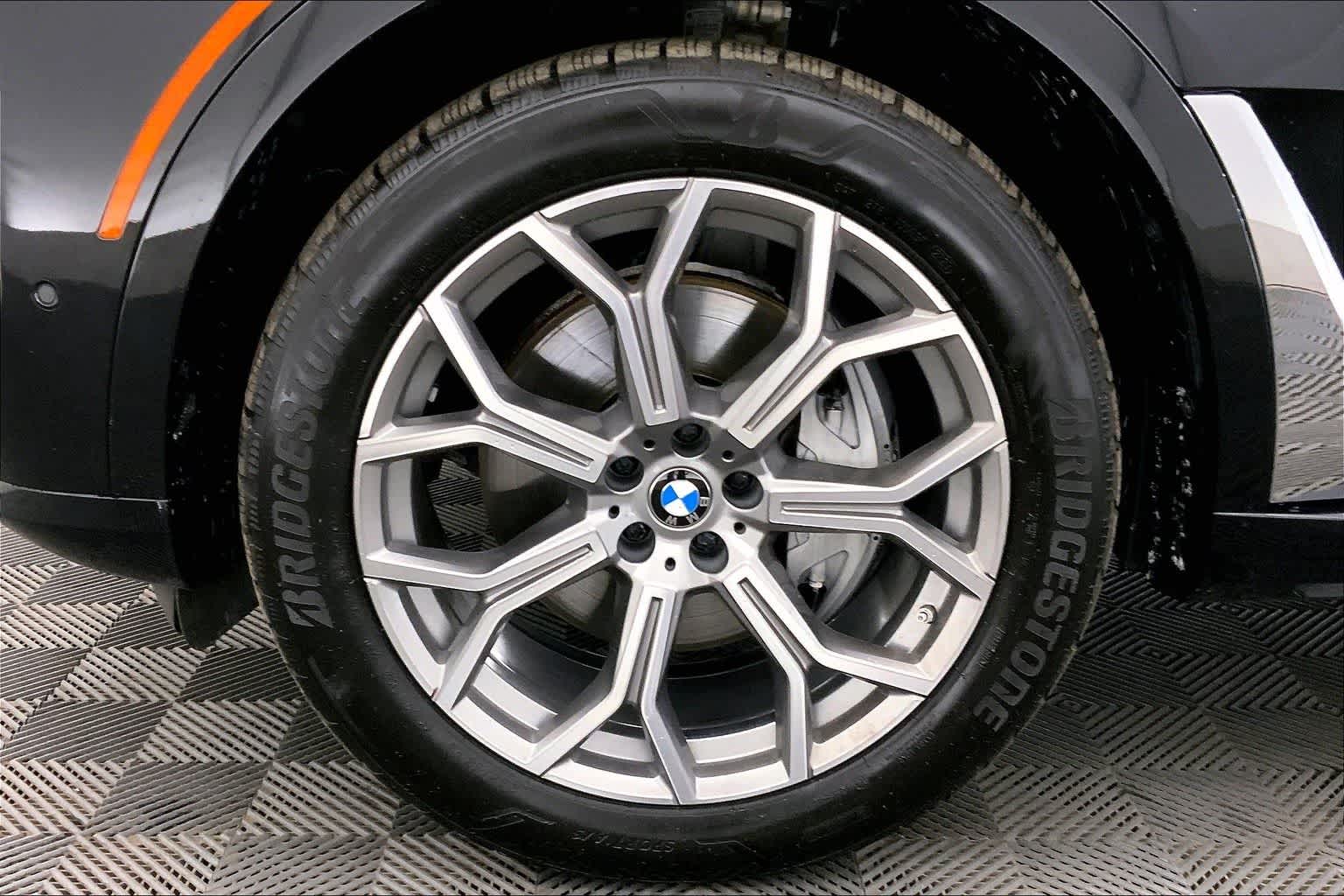 Thumbnail: 2024 BMW X7 - 8