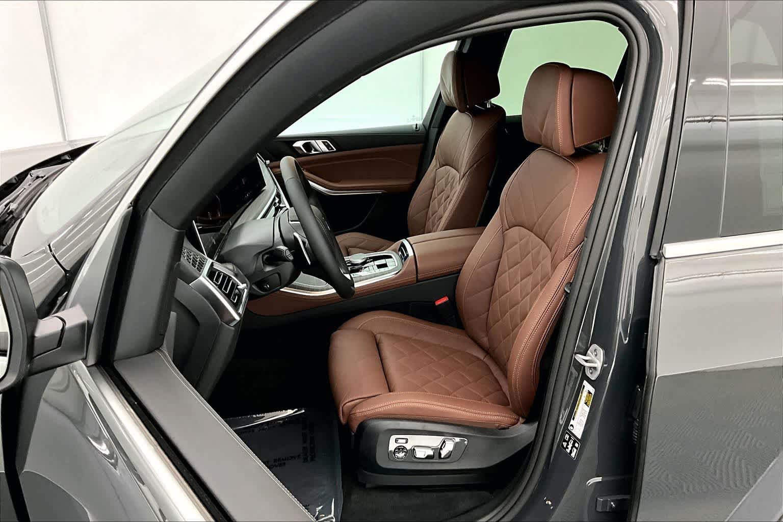 Thumbnail: 2026 BMW X5 - 11
