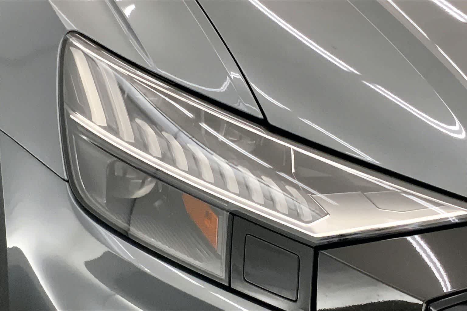 Thumbnail: 2022 Audi Q8 - 31