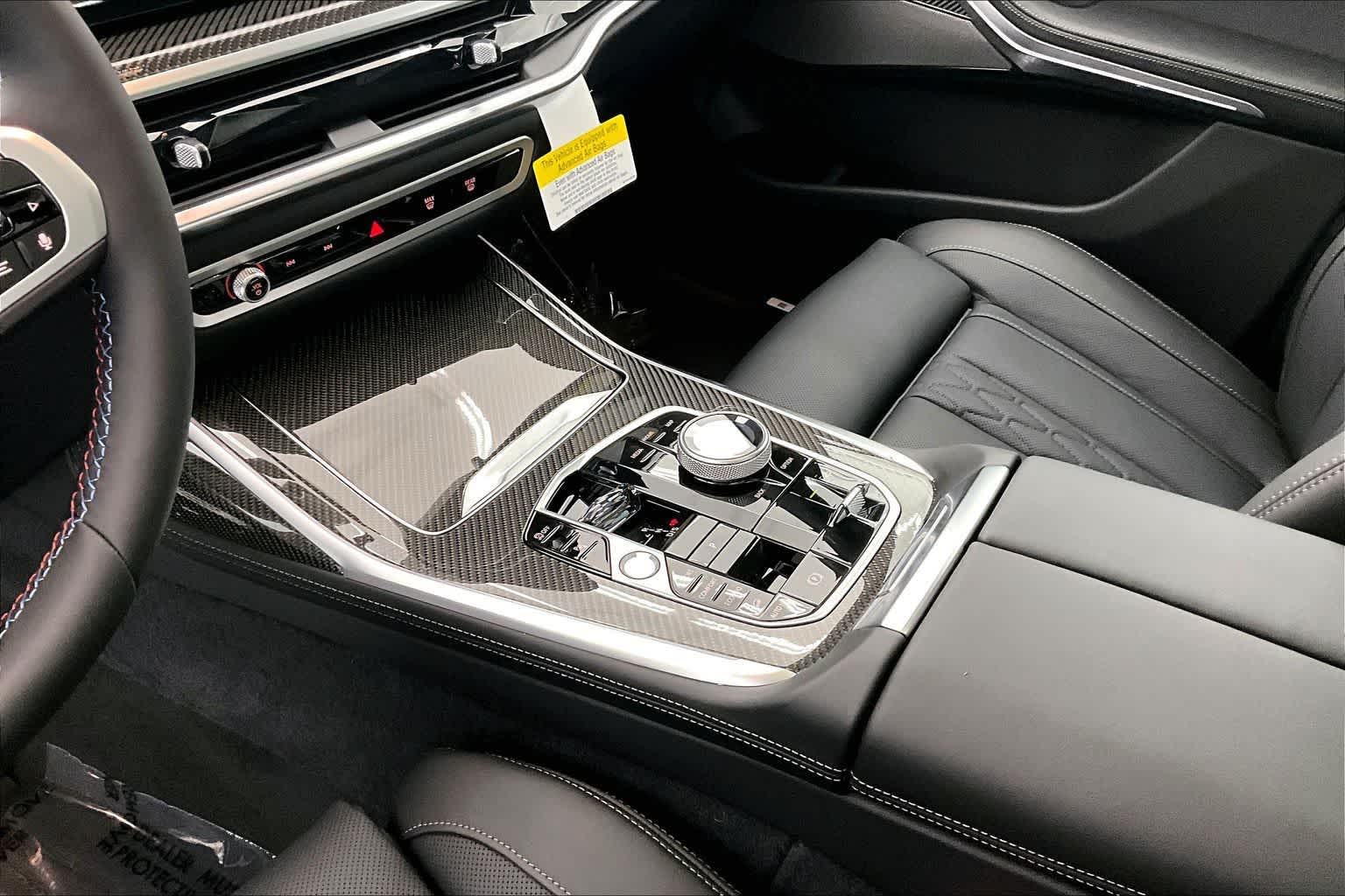 Thumbnail: 2026 BMW X7 - 17