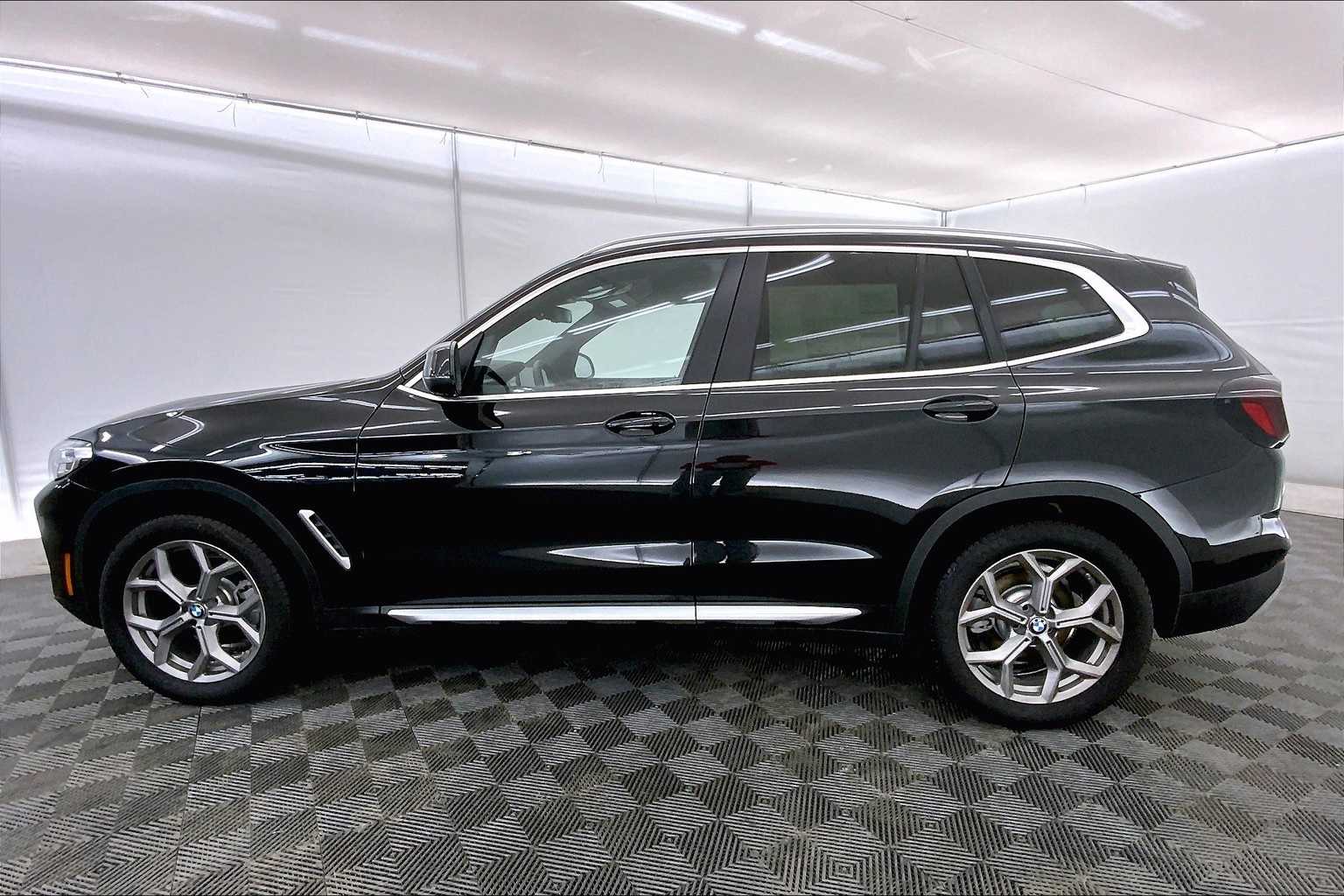 Thumbnail: 2024 BMW X3 - 3