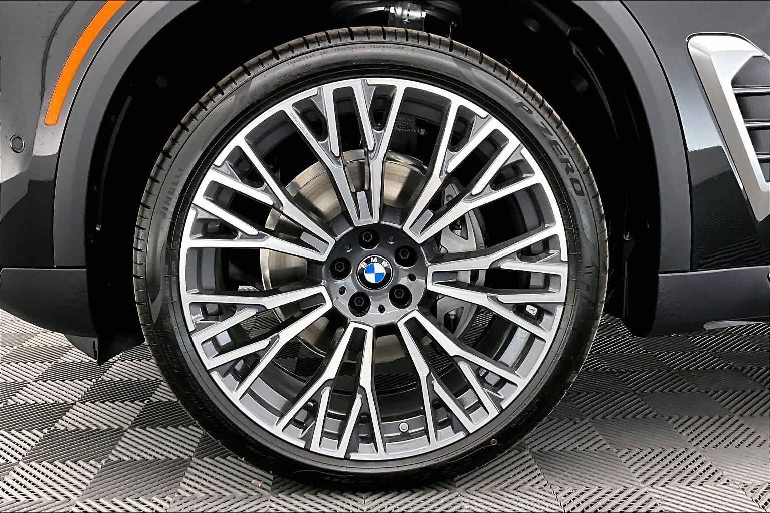 Thumbnail: 2026 BMW X5 - 8