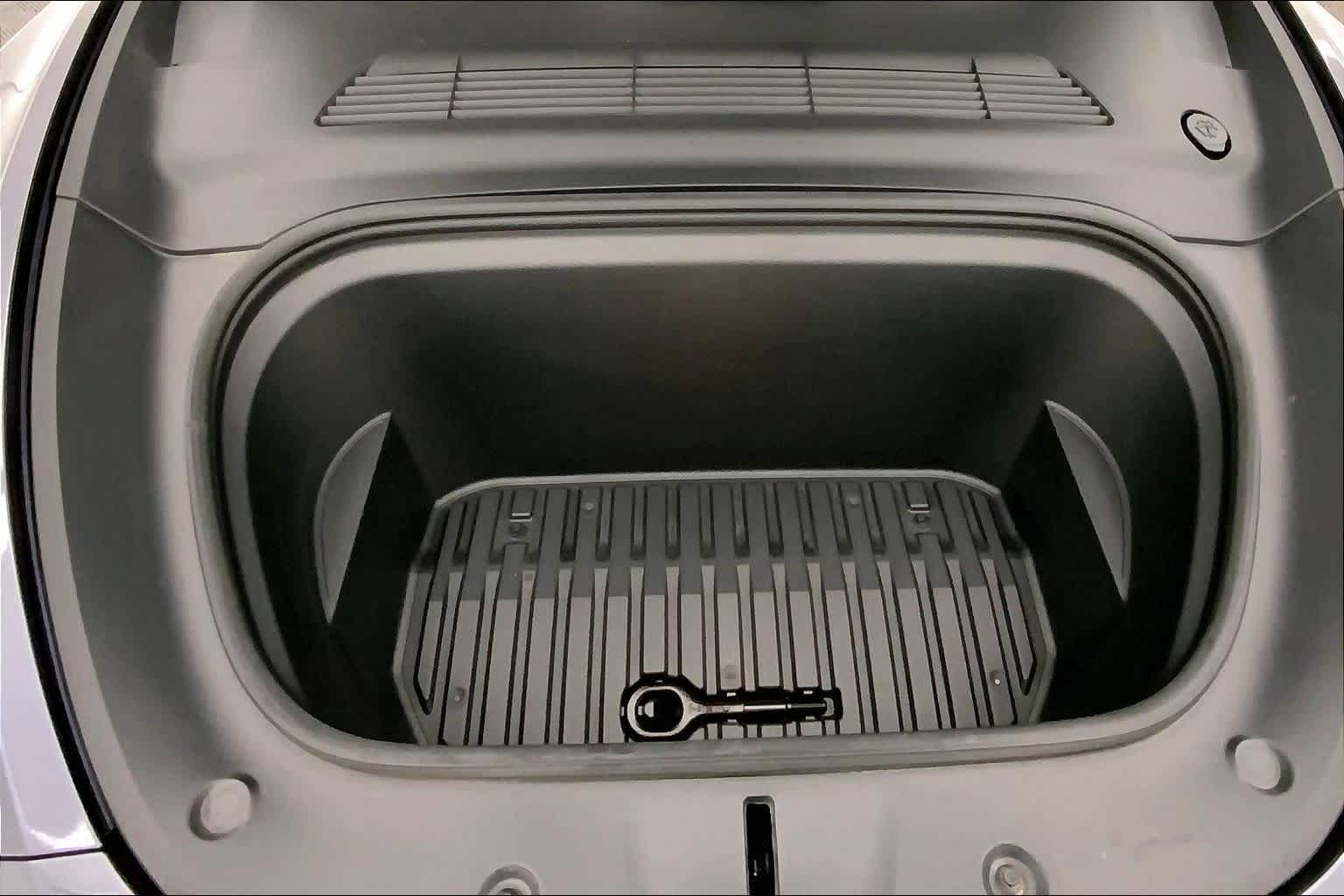 Thumbnail: 2022 Tesla Model Y - 9