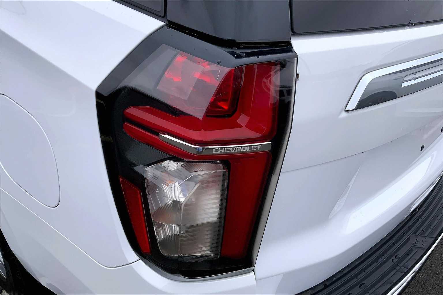 Thumbnail: 2022 Chevrolet Tahoe - 12