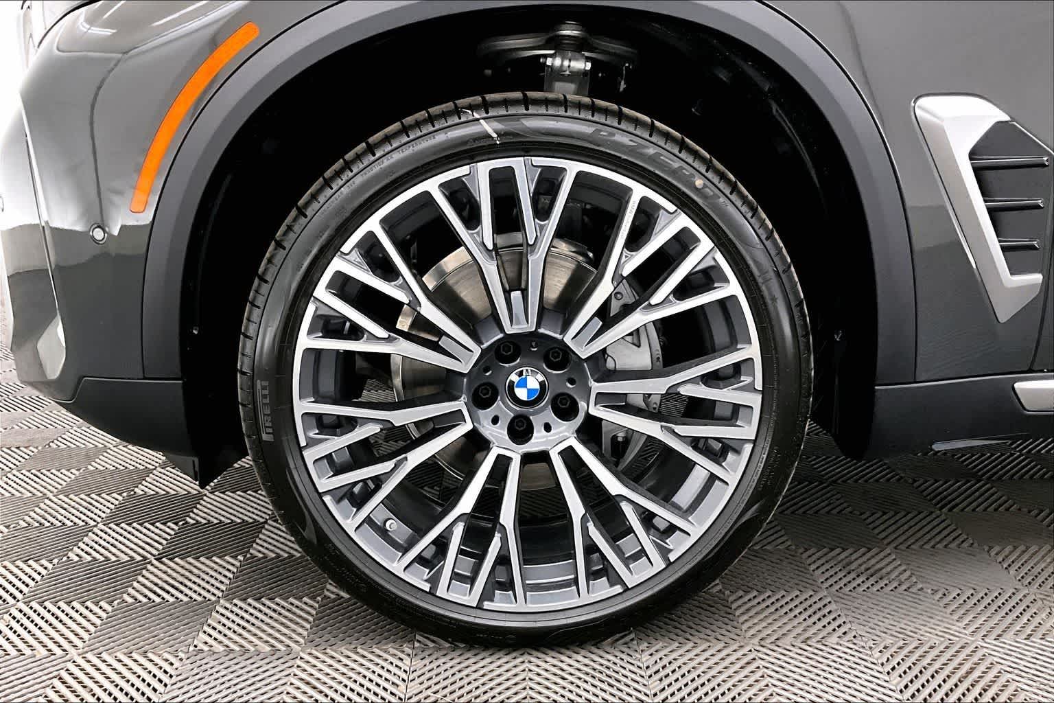 Thumbnail: 2026 BMW X5 - 8