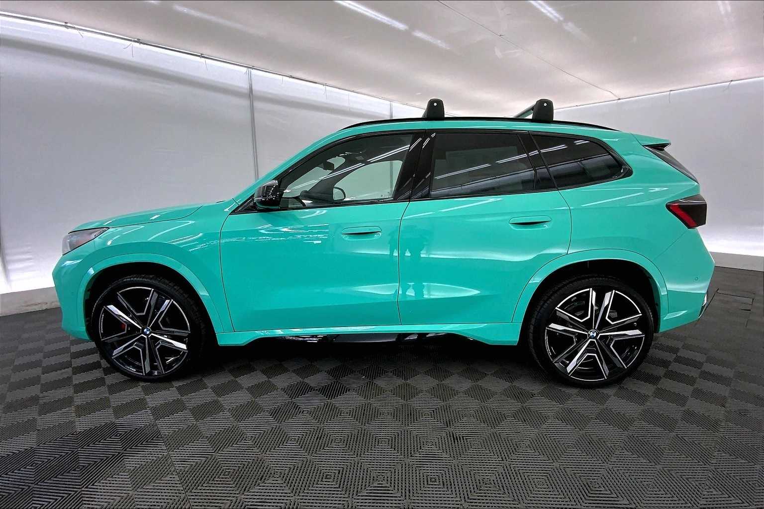 Thumbnail: 2025 BMW X1 - 3