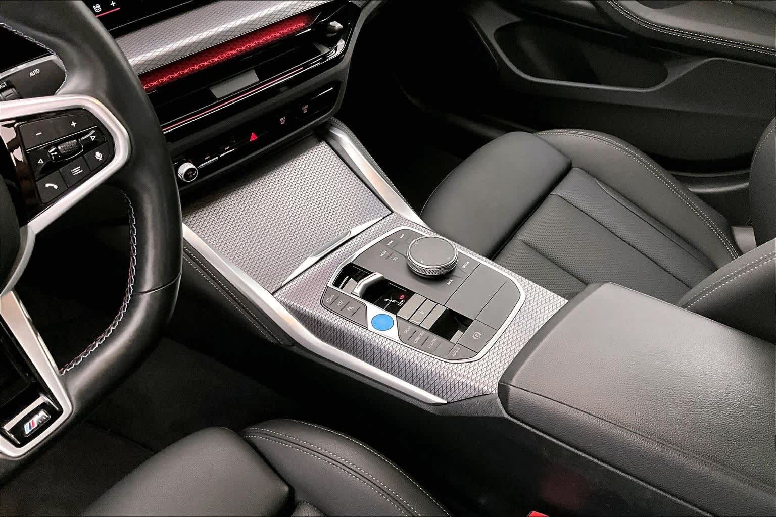 Thumbnail: 2025 BMW i4 - 16