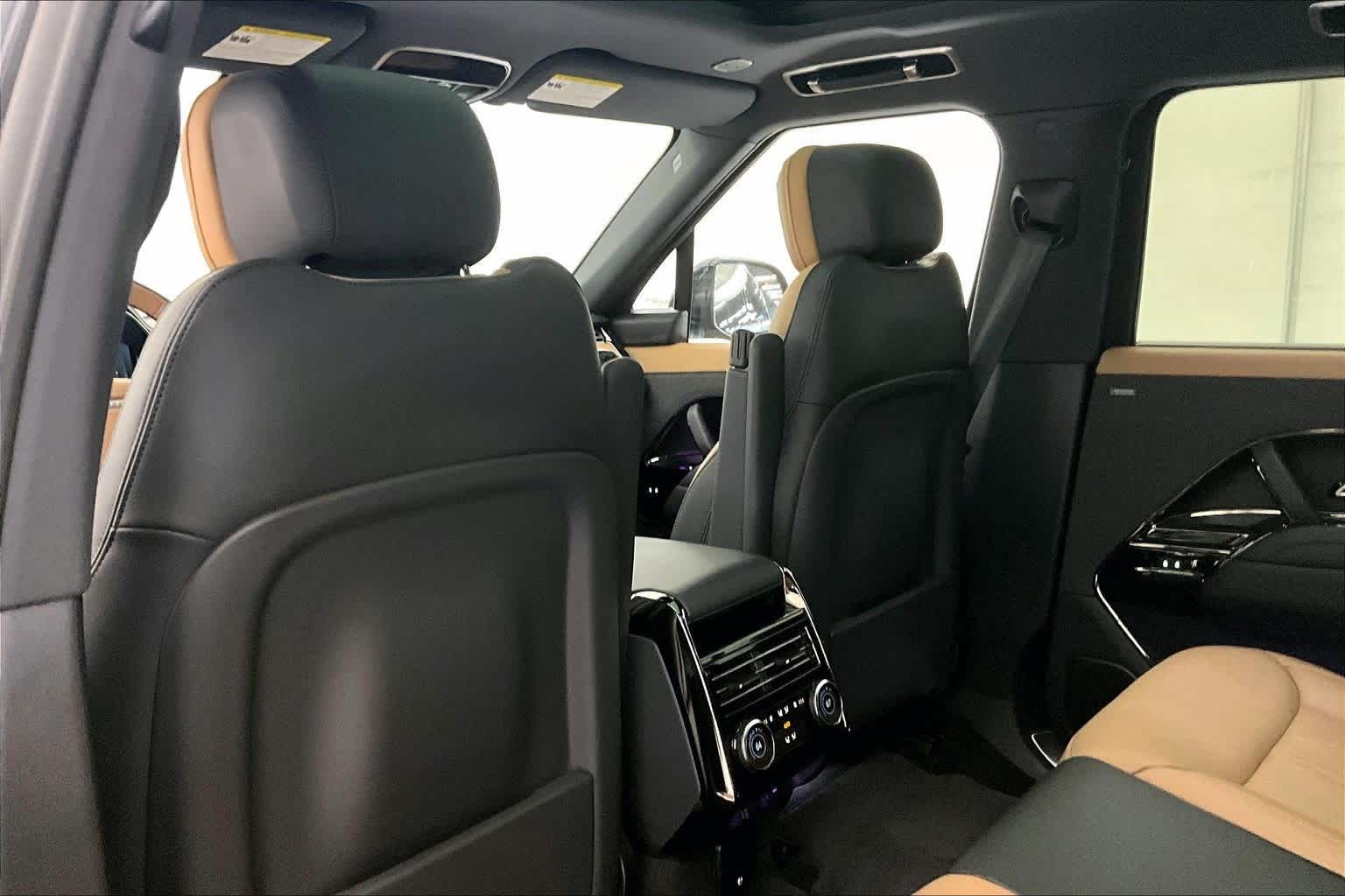 Thumbnail: 2026 Land Rover Range Rover Sport - 12