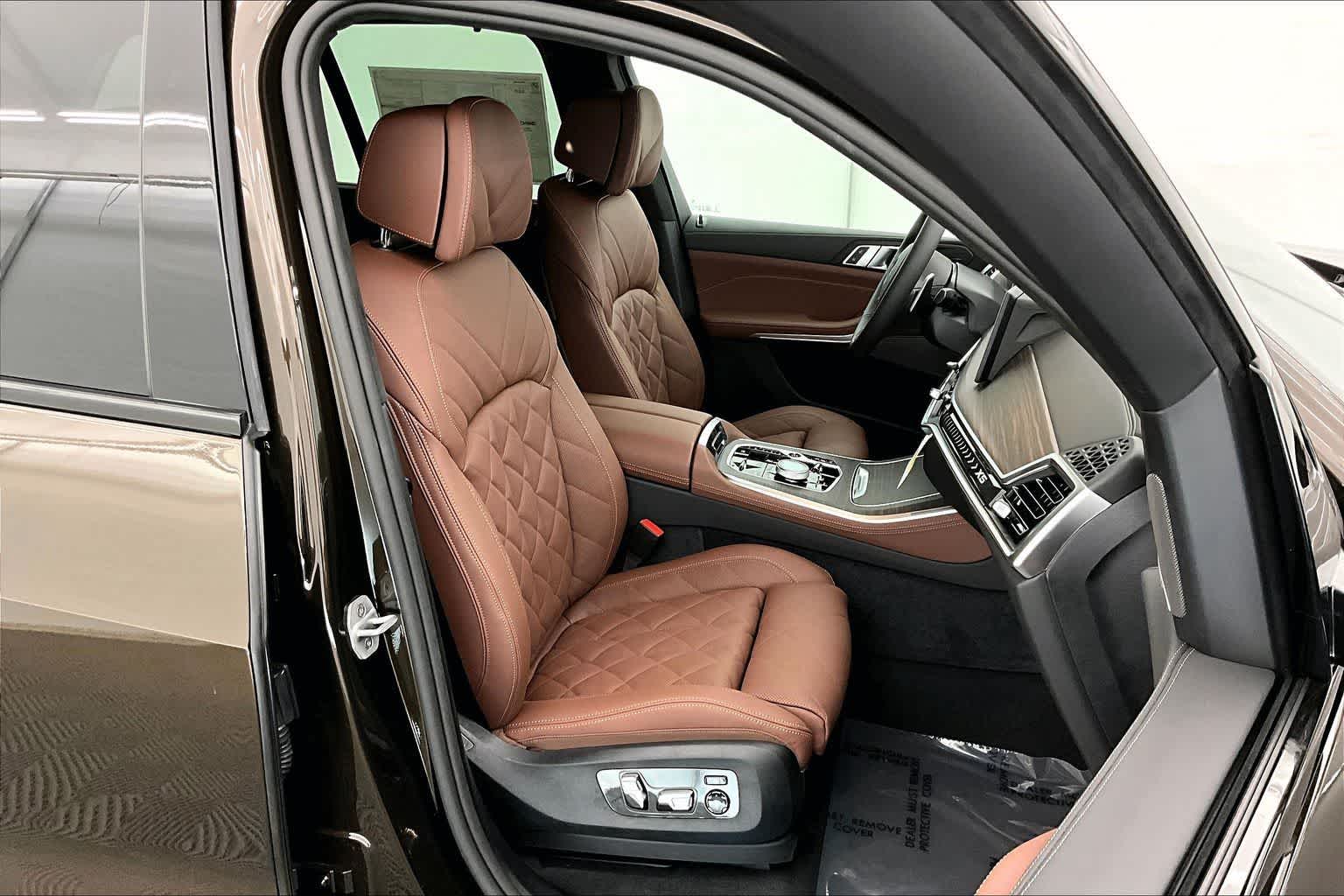 Thumbnail: 2026 BMW X5 - 14
