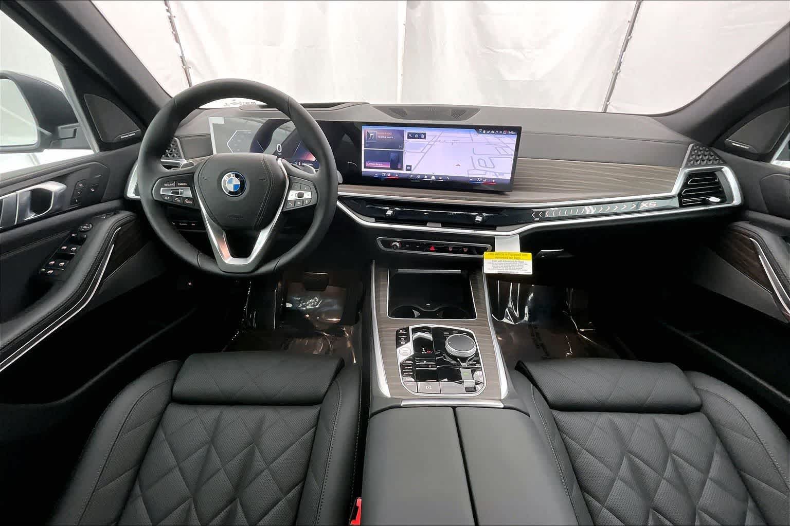 Thumbnail: 2026 BMW X5 - 10