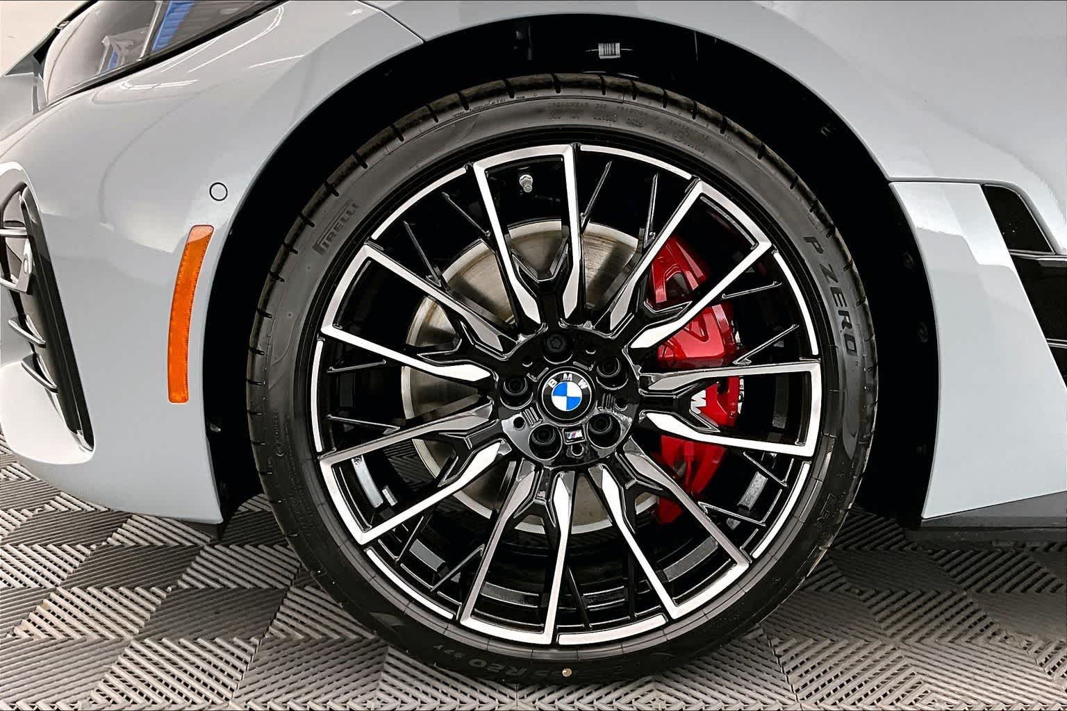 Thumbnail: 2026 BMW i4 - 8