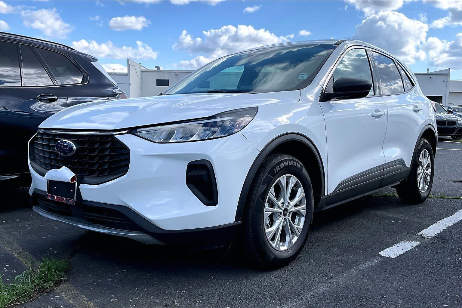 Thumbnail: 2024 Ford Escape - 1