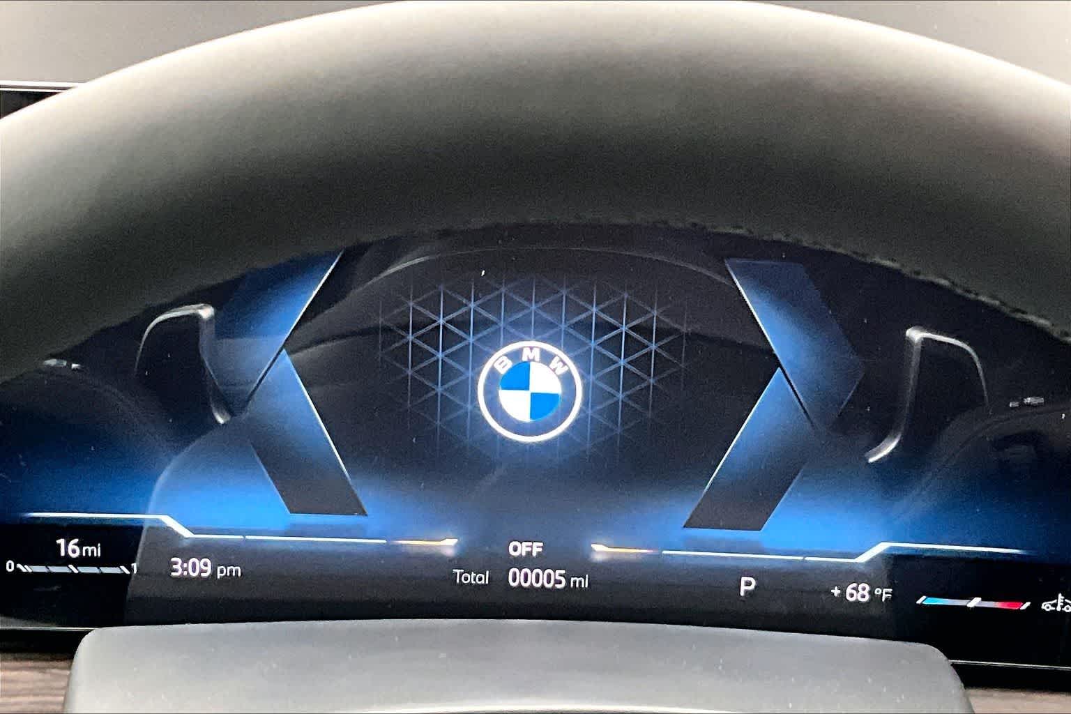 Thumbnail: 2026 BMW X5 - 17