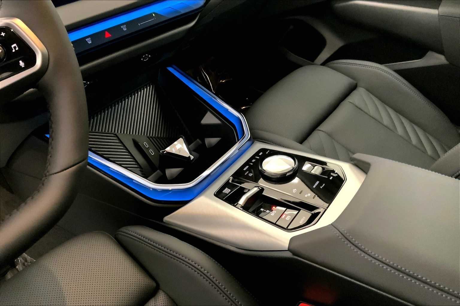 Thumbnail: 2025 BMW X3 - 17