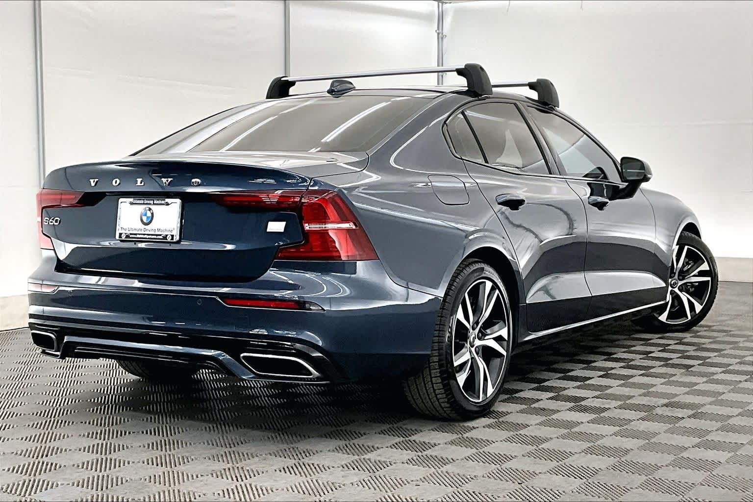 Thumbnail: 2022 Volvo S60 - 22
