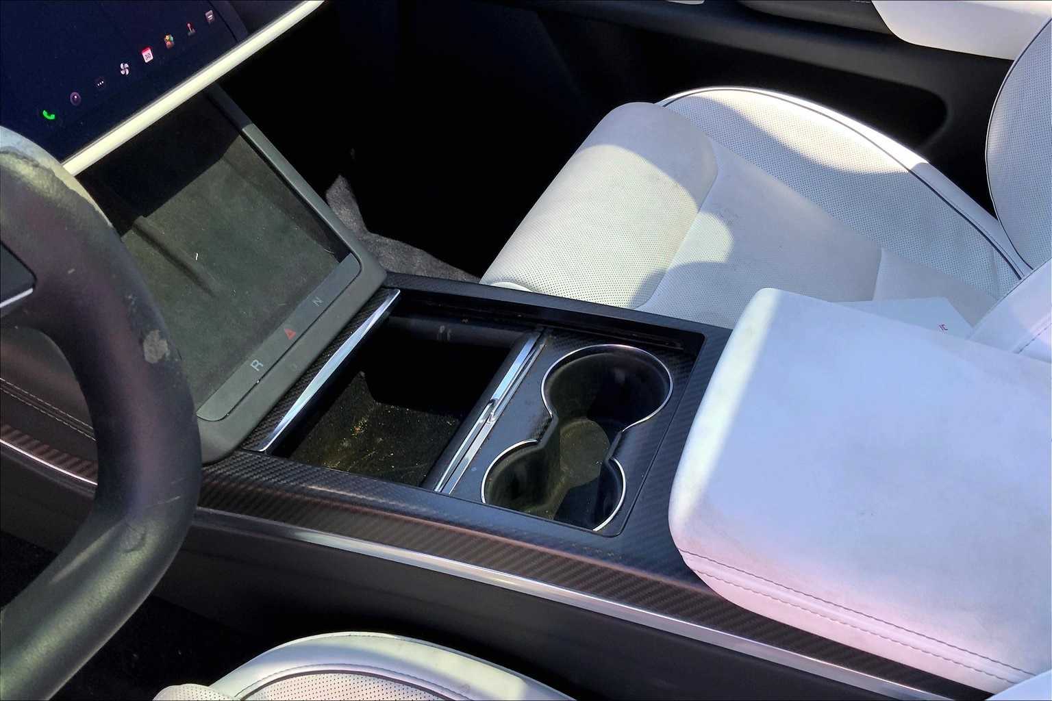 2022 Tesla Model X Plaid 17