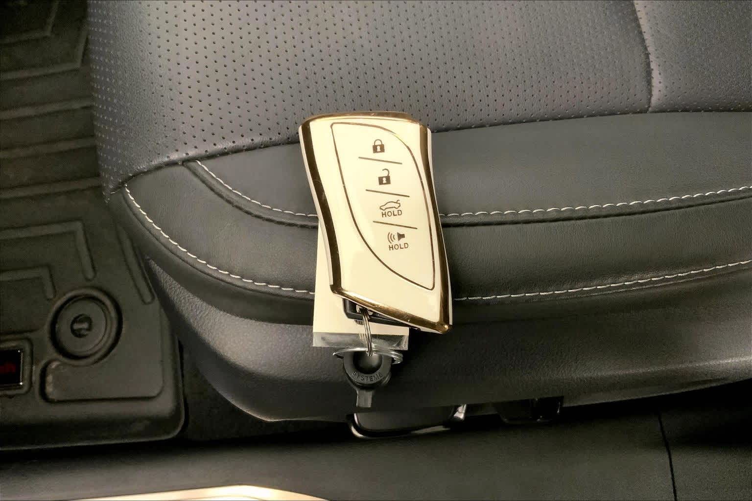 Thumbnail: 2025 Lexus RX - 19