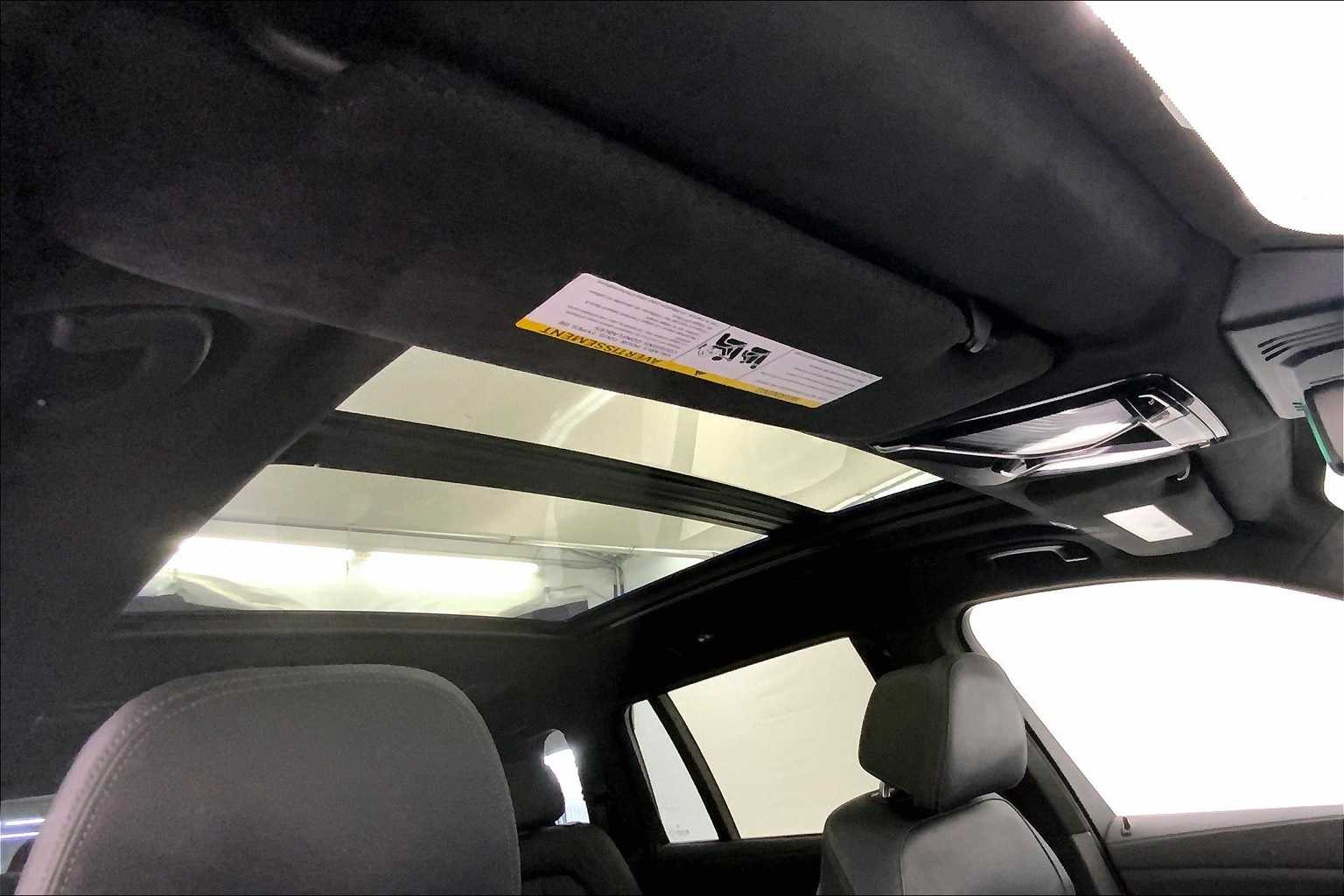 Thumbnail: 2022 BMW X7 - 30