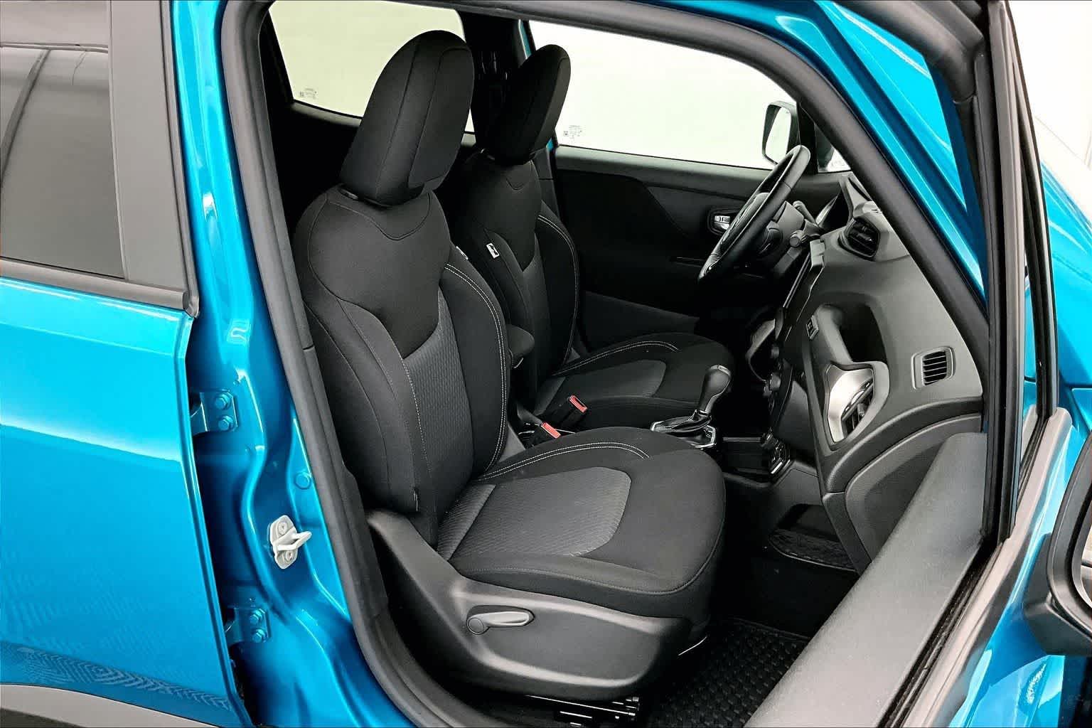 Thumbnail: 2021 Jeep Renegade - 13