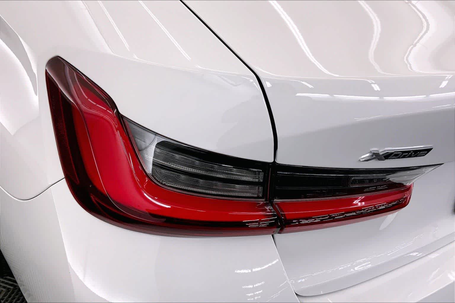 Thumbnail: 2024 BMW 3 Series - 32