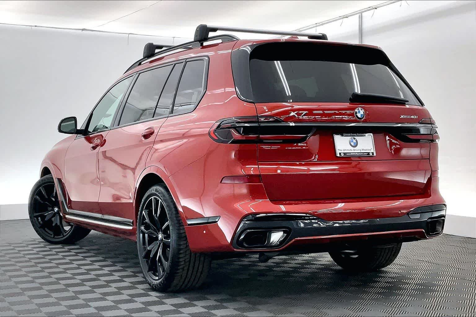 Thumbnail: 2026 BMW X7 - 4