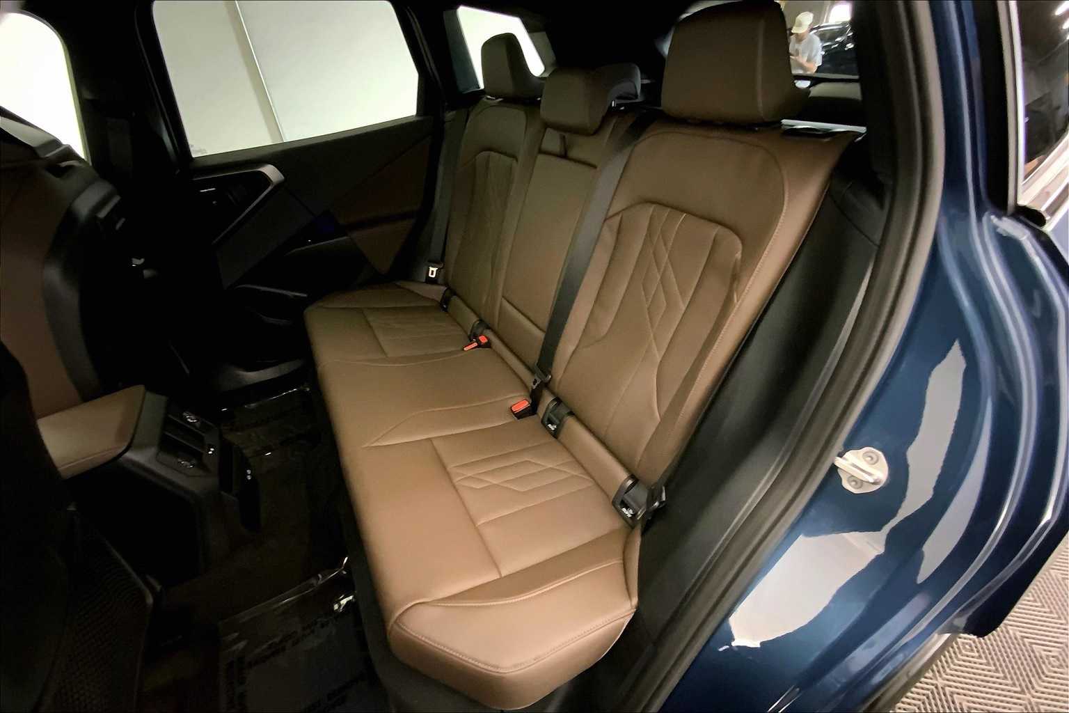 Thumbnail: 2025 BMW X3 - 13