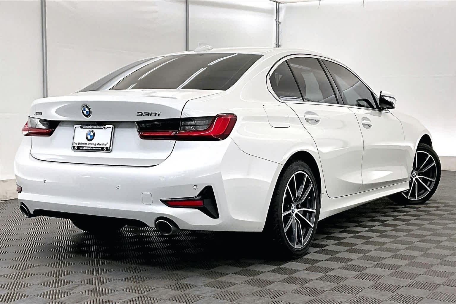Thumbnail: 2021 BMW 3 Series - 22