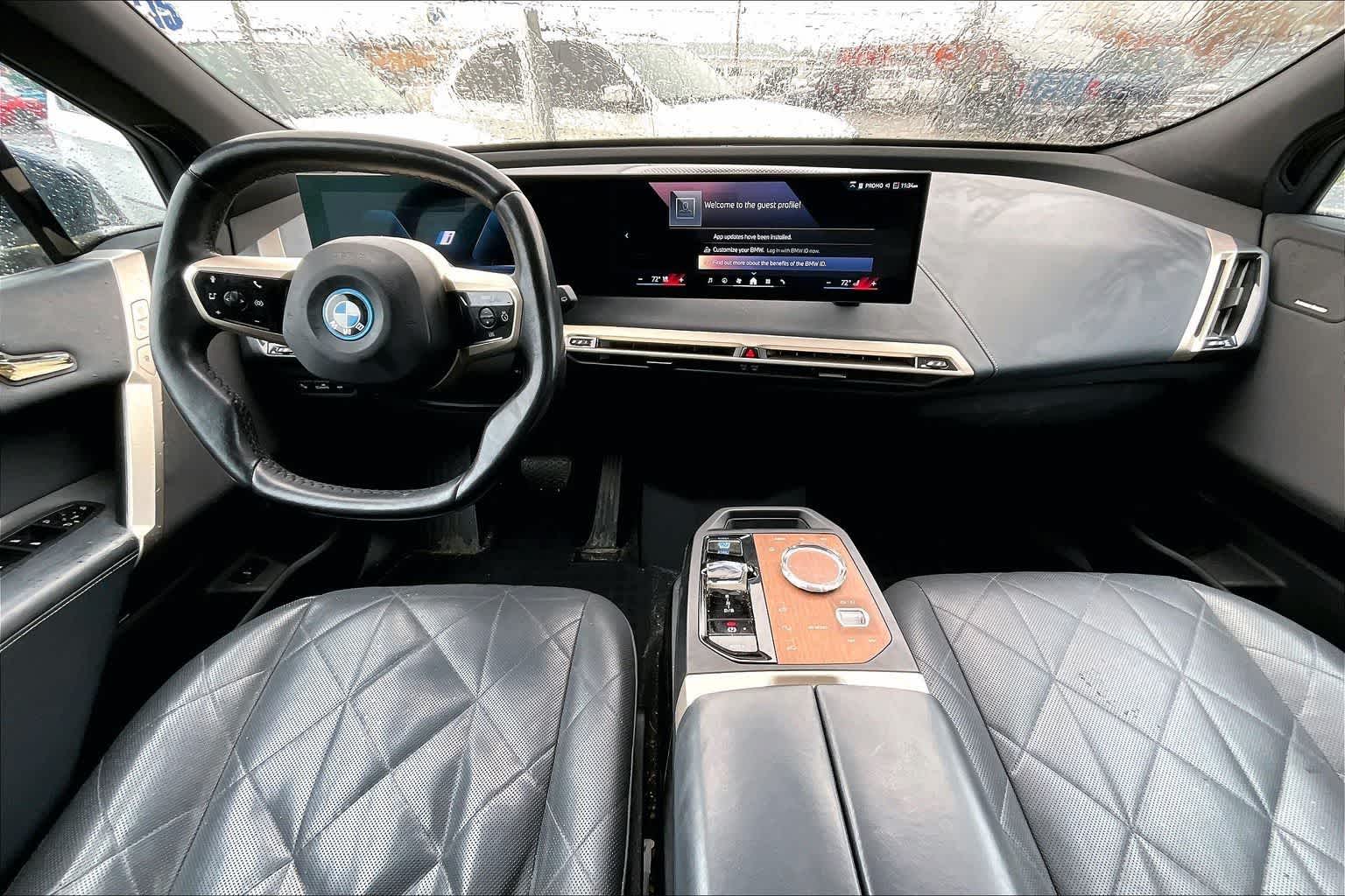 Thumbnail: 2024 BMW iX - 10