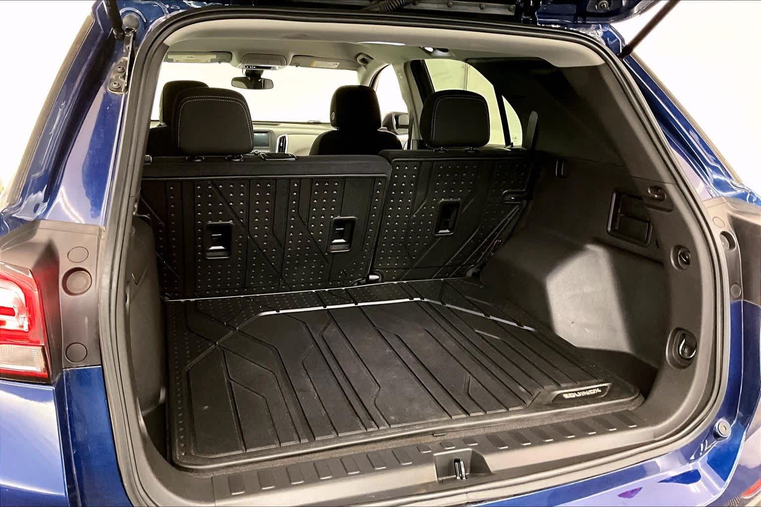 Thumbnail: 2023 Chevrolet Equinox - 18