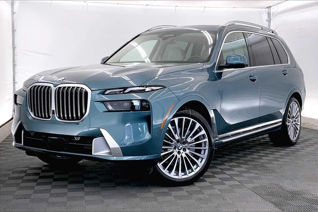 New 2026 BMW X7 xDrive40i SUV