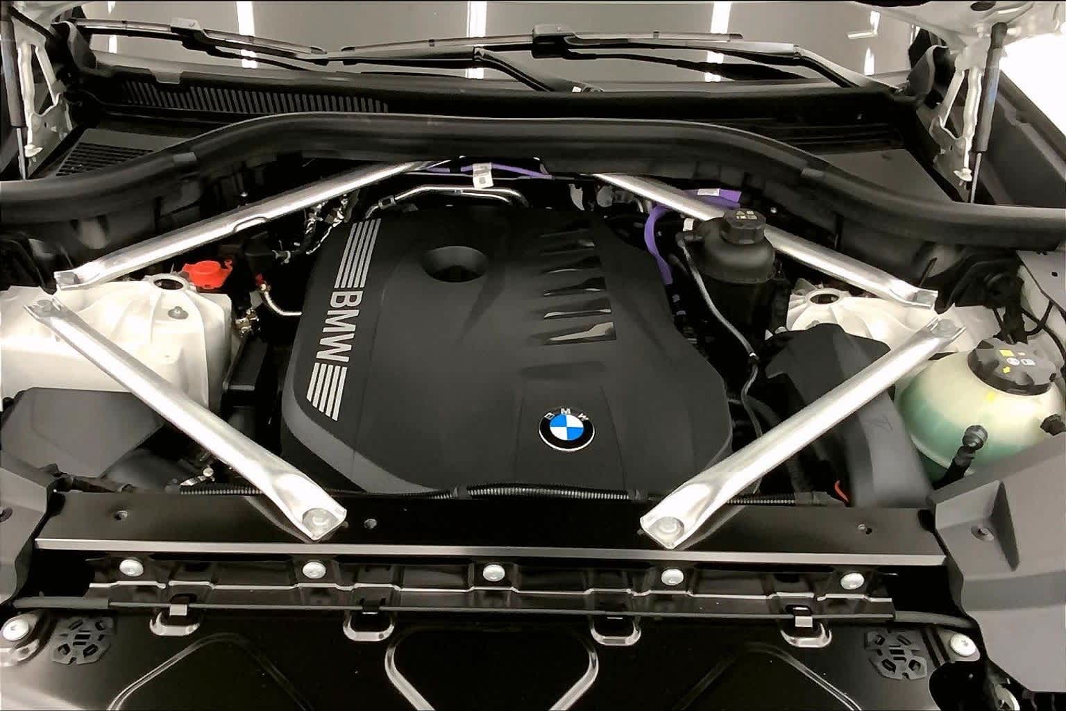 Thumbnail: 2026 BMW X5 - 9