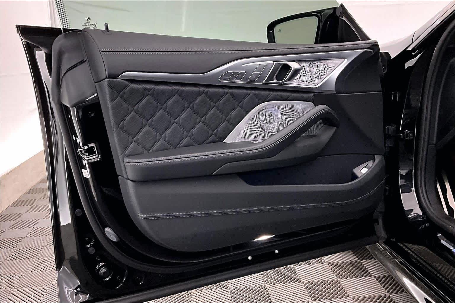 Thumbnail: 2025 BMW M8 - 27