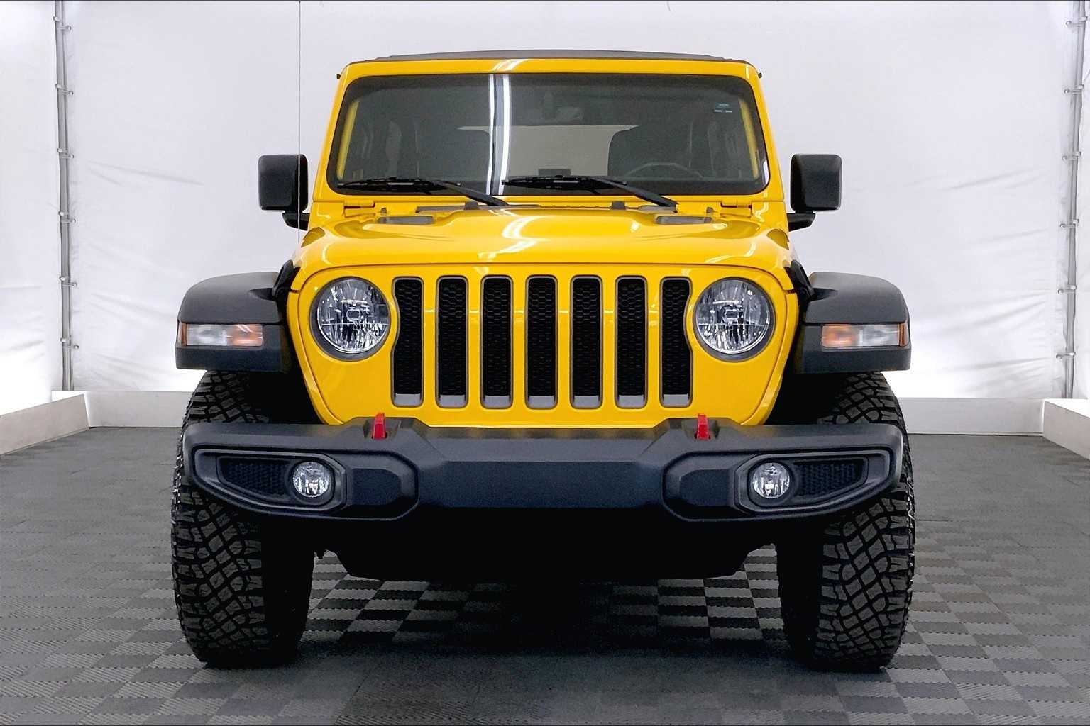 Thumbnail: 2021 Jeep Wrangler - 6