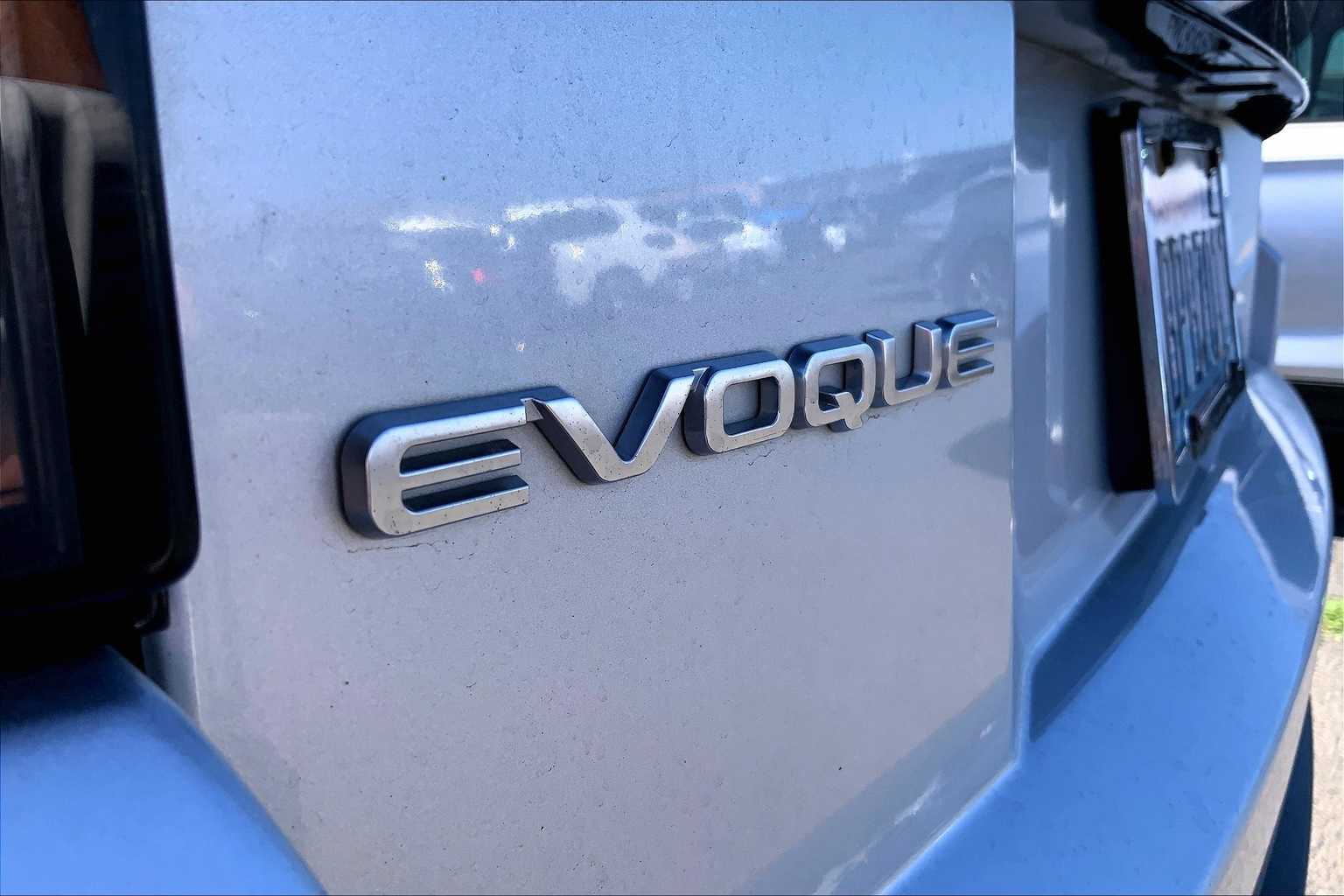 Thumbnail: 2019 Land Rover Range Rover Evoque - 7