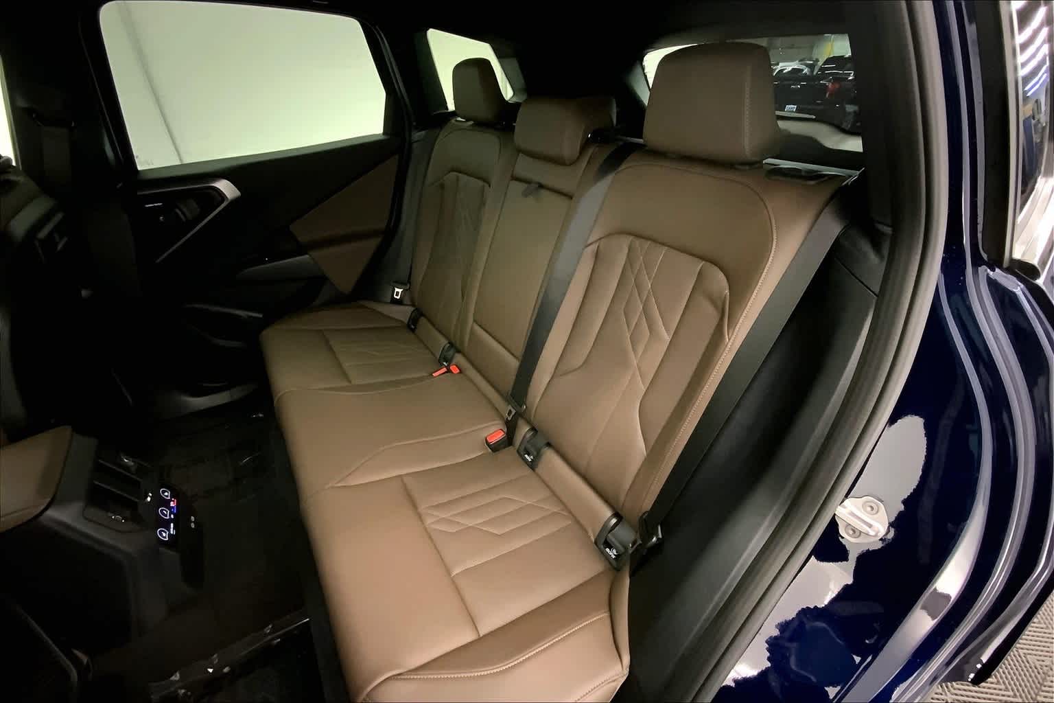 Thumbnail: 2025 BMW X3 - 13