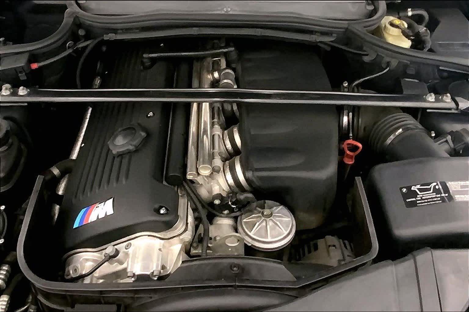 Thumbnail: 2004 BMW M3 - 9