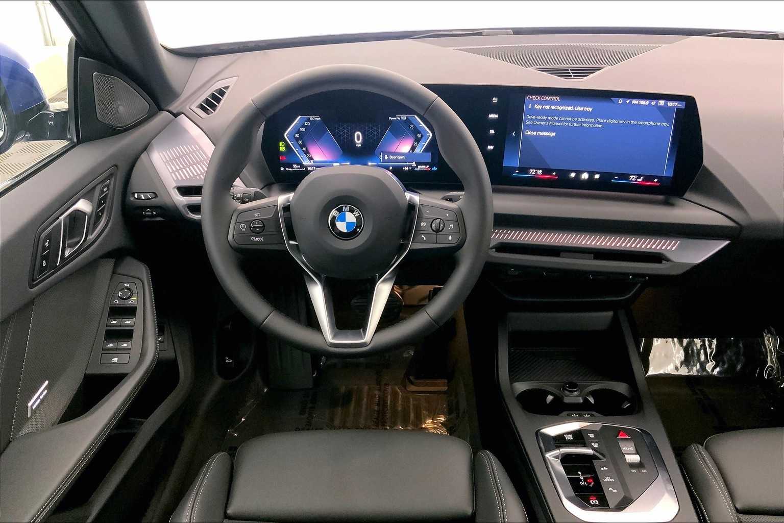 Thumbnail: 2025 BMW 2 Series - 15