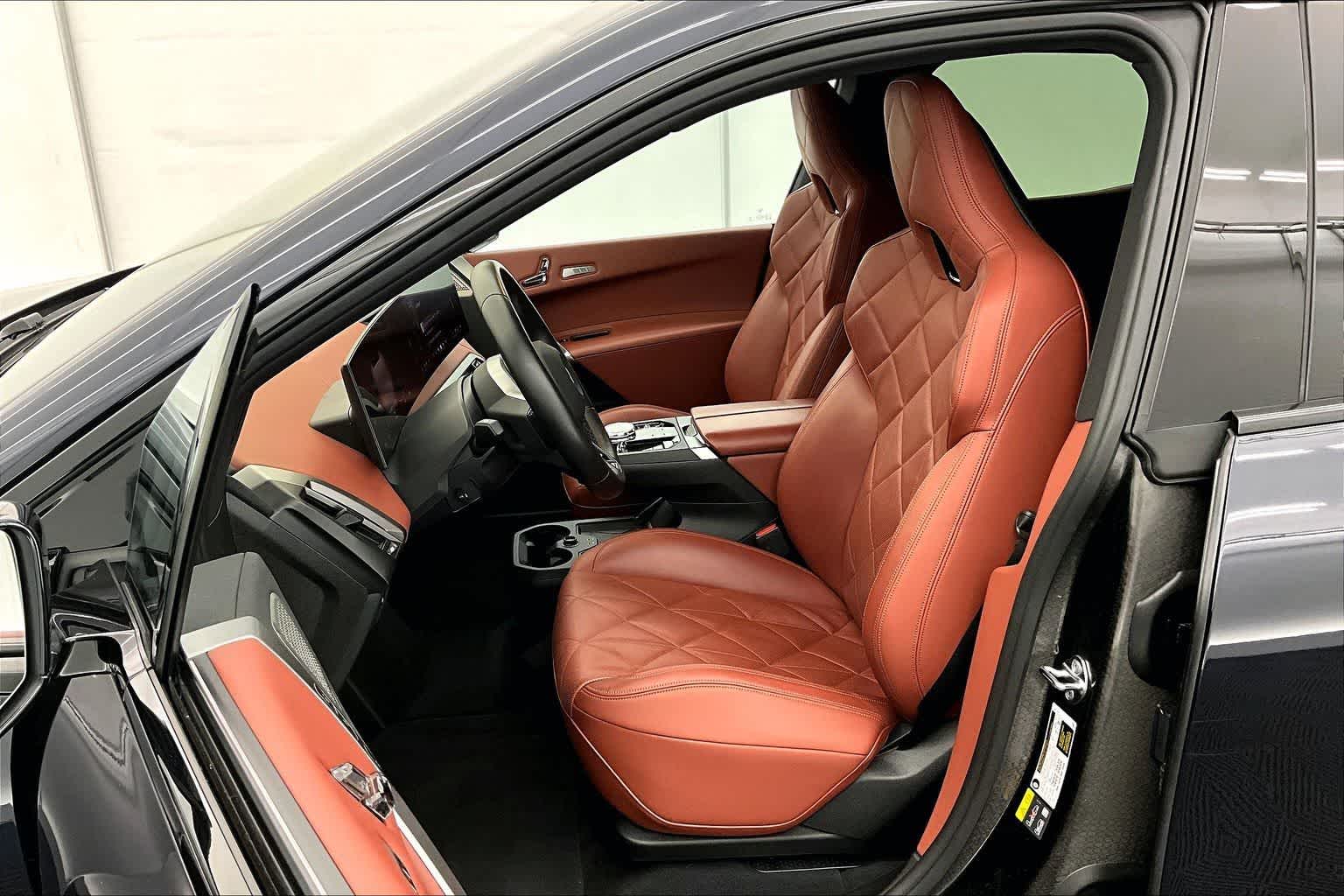 Thumbnail: 2026 BMW iX - 11