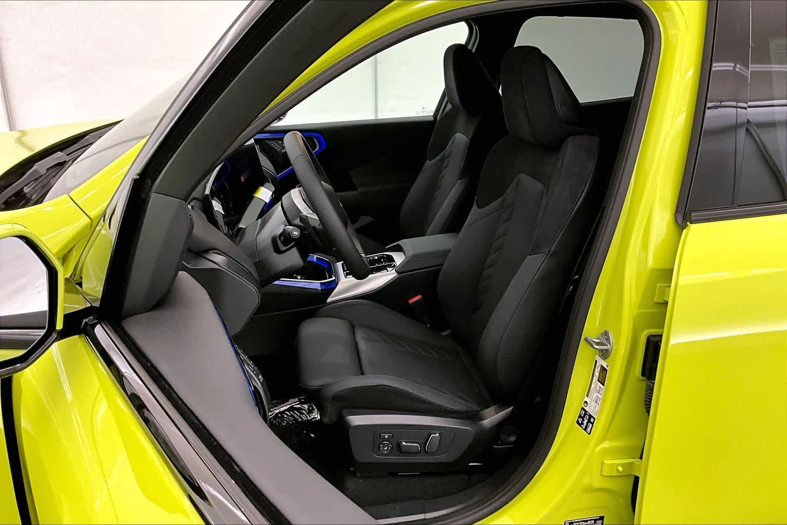 Thumbnail: 2025 BMW X3 - 11