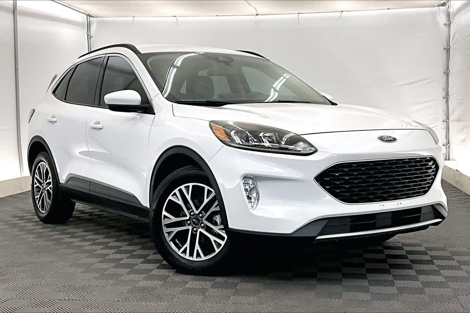 Thumbnail: 2020 Ford Escape - 21