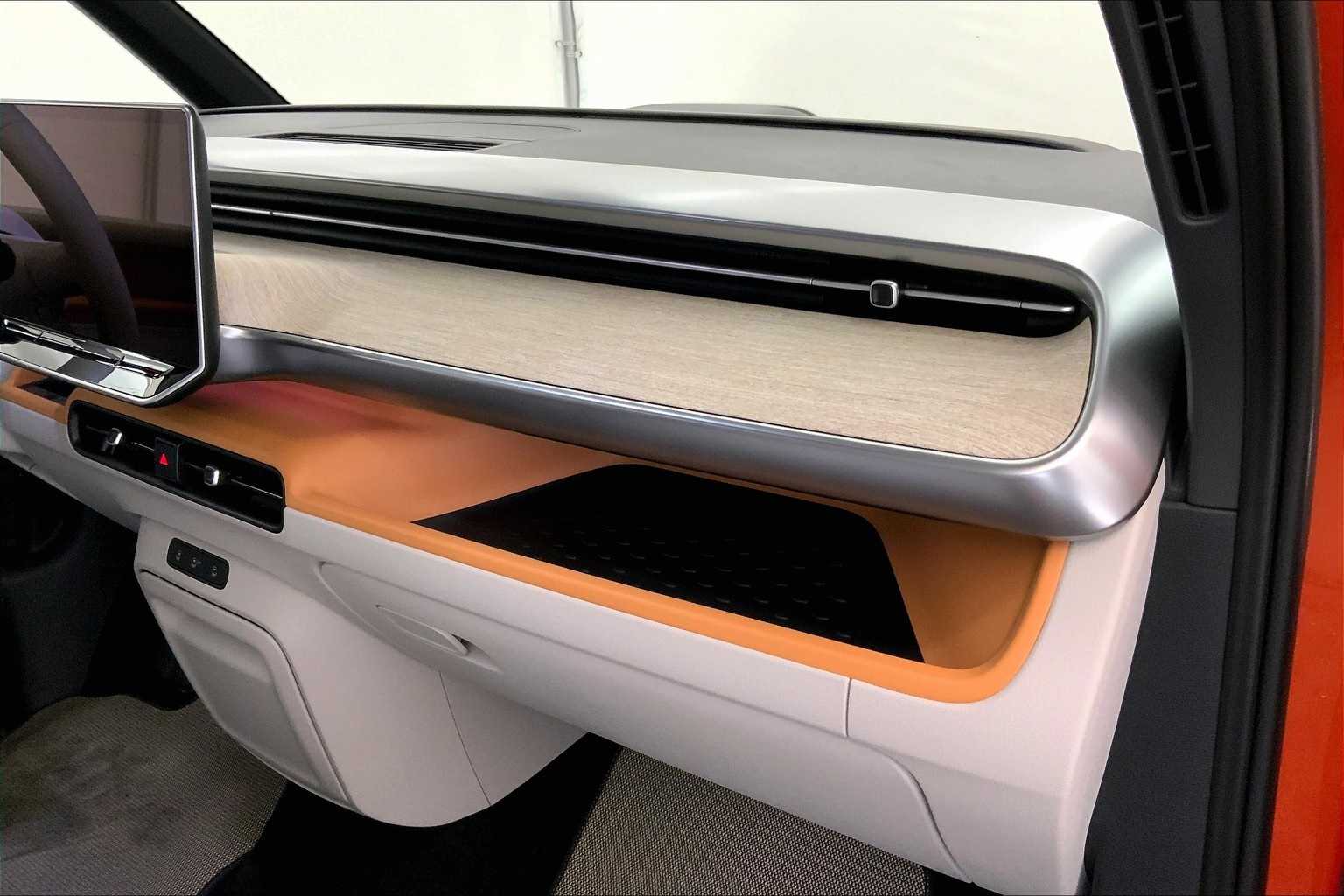 Thumbnail: 2025 Volkswagen ID.Buzz - 23