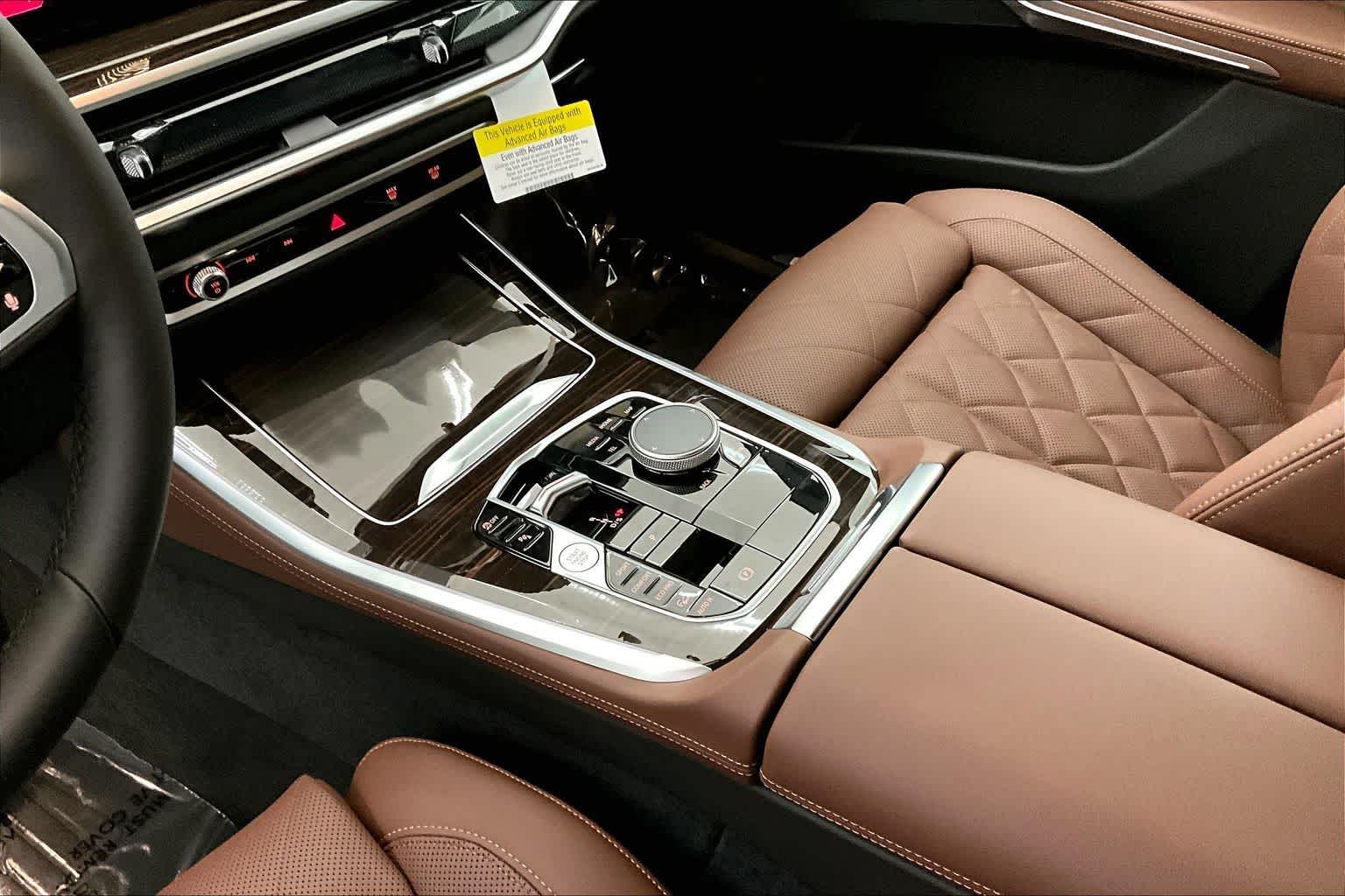 Thumbnail: 2026 BMW X5 - 17